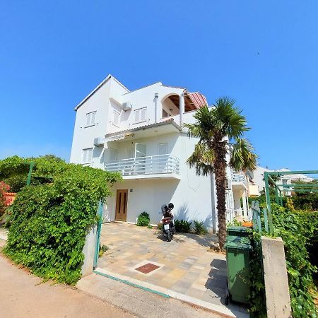 Apartments Neva & Neva Beach House Srima Bagian luar foto