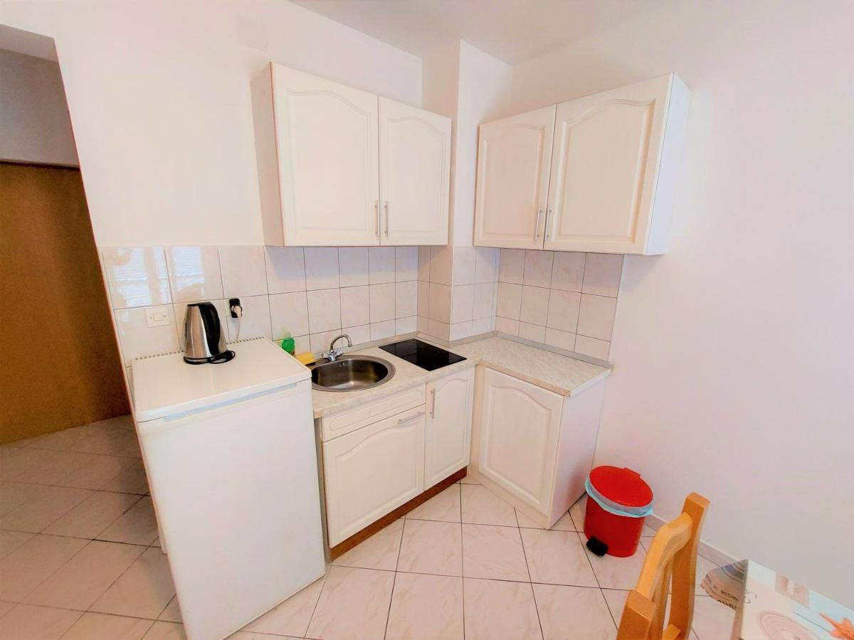 Apartments Neva & Neva Beach House Srima Bagian luar foto