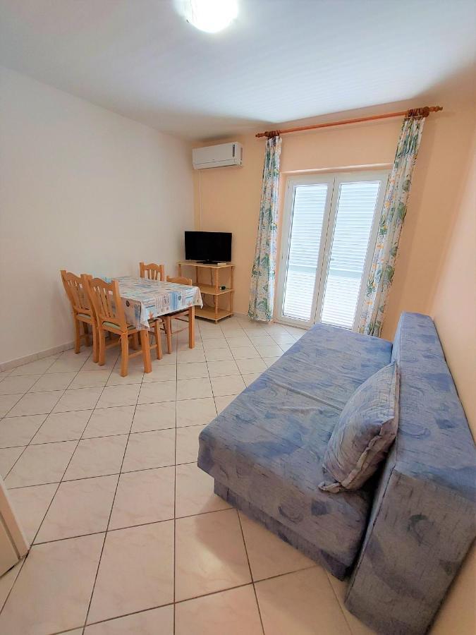 Apartments Neva & Neva Beach House Srima Bagian luar foto