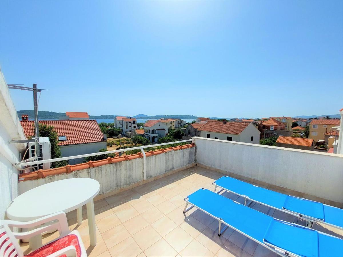 Apartments Neva & Neva Beach House Srima Bagian luar foto