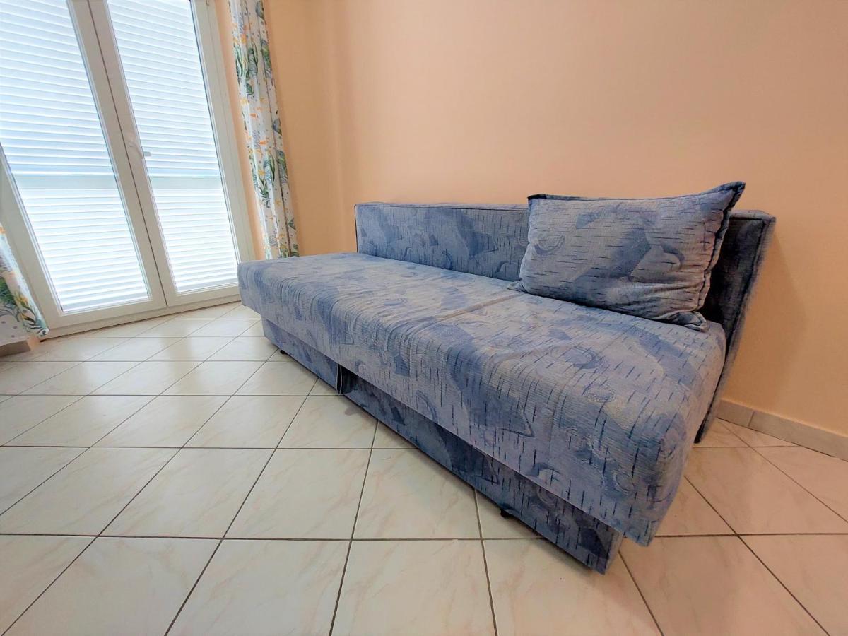 Apartments Neva & Neva Beach House Srima Bagian luar foto