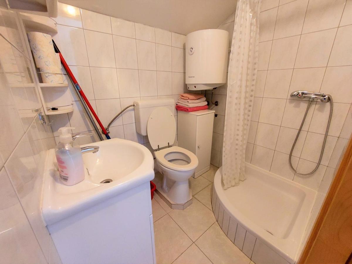 Apartments Neva & Neva Beach House Srima Bagian luar foto